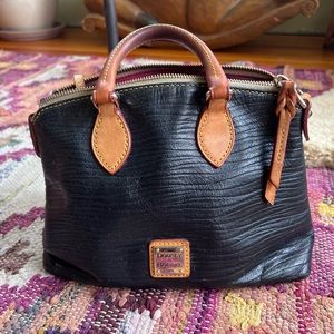 Cute Dooney and Bourke black bag